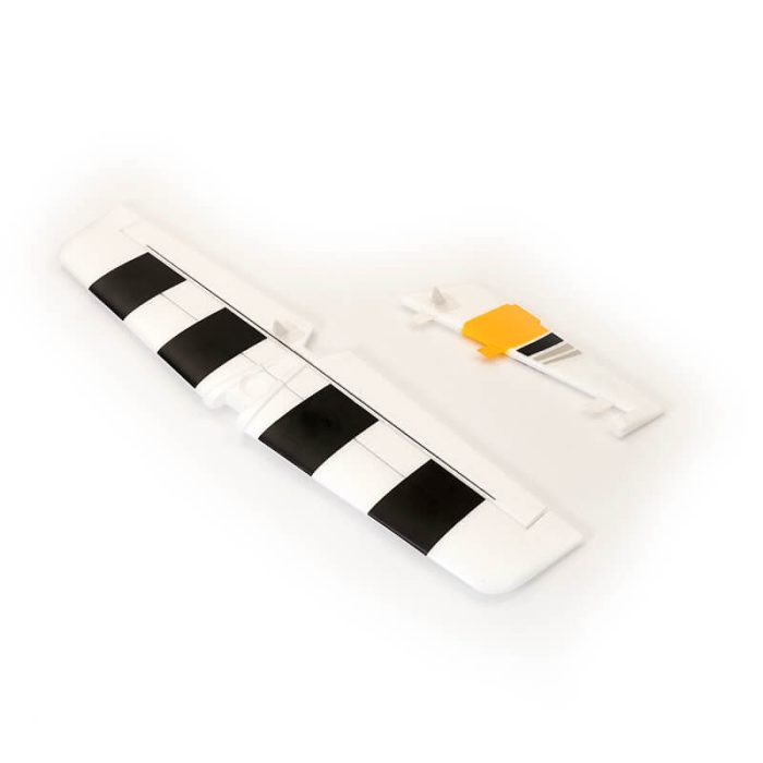 FOX HOBBY C400 TAIL WING SET - Image 1