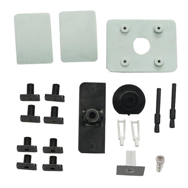 image DYNAM FOCKE WULF FW190 PLASTIC PARTS - Image 1