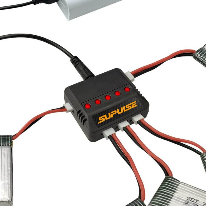 VOLANTEX SUPULSE 5-IN-1 USB 1S 3.7V MICRO 5-PORT LIPO CHARGER - Image 1