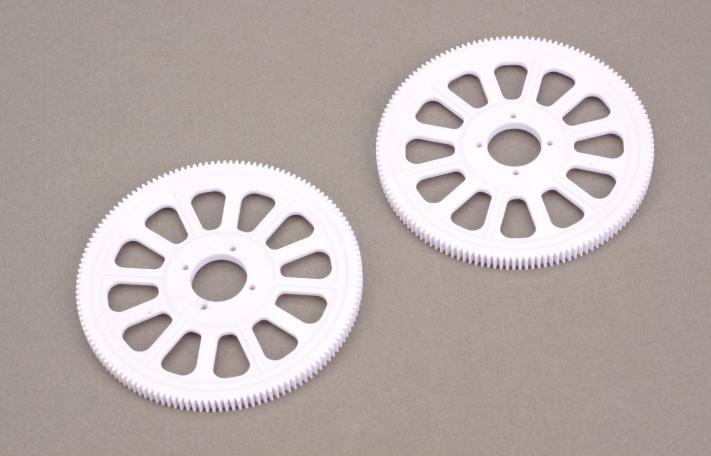 Main Gear (2): B450 Main Gear (2): B450, 300X - Image 1