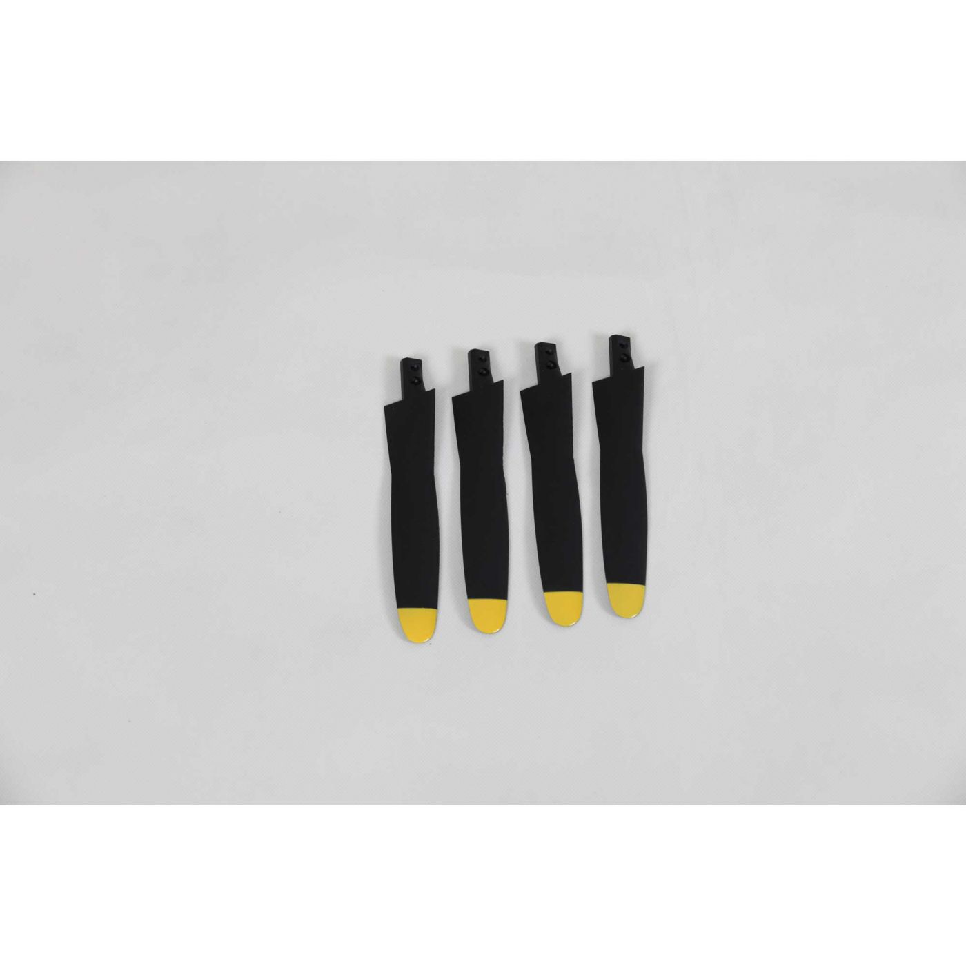Prop Set (4): P-51D 1.5m Prop Set (4): P-51D 1.5m - Image 1