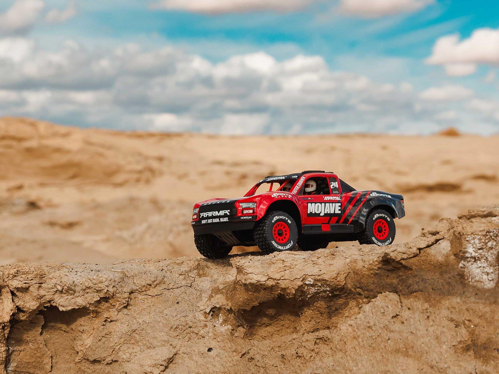 Arrma 1/16 MOJAVE GROM MEGA 4X4 DT with Battery & Charger Red - Image 18