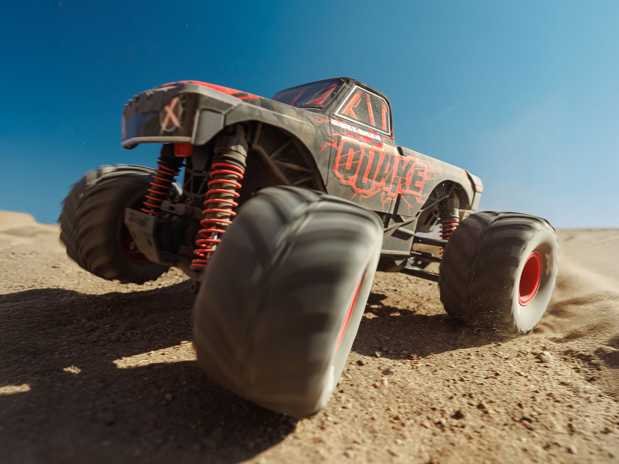 Arrma 1/16 QUAKE GROM 4X4 RTR Monster Truck Red - Image 18