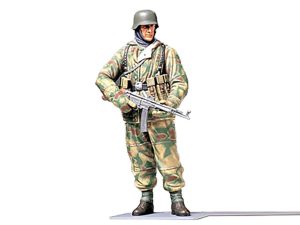 Tamiya 1/16 WWII GERMAN INFANTRYMAN
