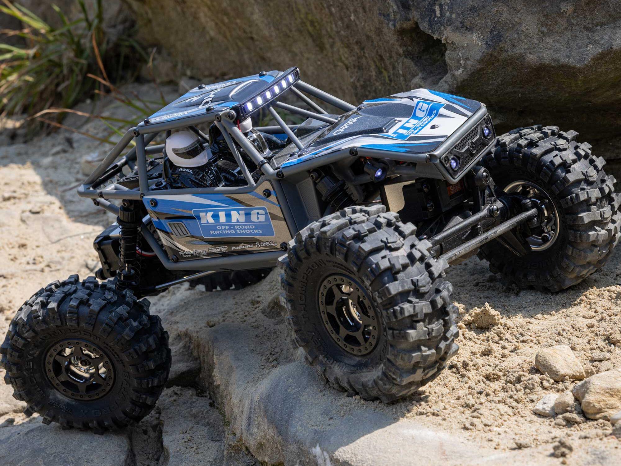 Axial 1/18 UTB18 Capra 4WS 4WD Trail Buggy RTR with Bat/Chg Blue - Image 19