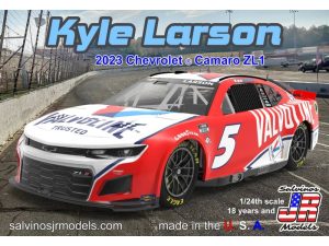Salvinos JR Models 1:24 Hendrick Motorsports Kyle Larson 2023 Camaro "Valvoline"
