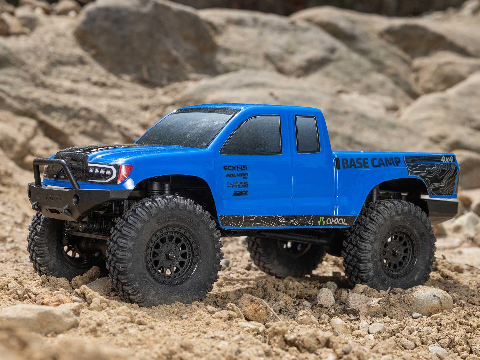 Axial 1/24 SCX24 Base Camp 4WD Rock Crawler RTR Blue - Image 18