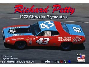 Salvinos JR Models 1:25 Richard Petty 1972 Chrysler Plymouth