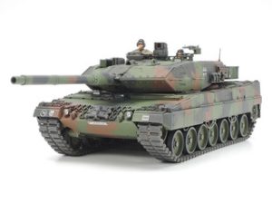 Tamiya 1/35 Leopard 2 A6 Main Battle Tank