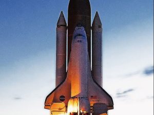 Dragon 1/400 Space Shuttle W/Crawler