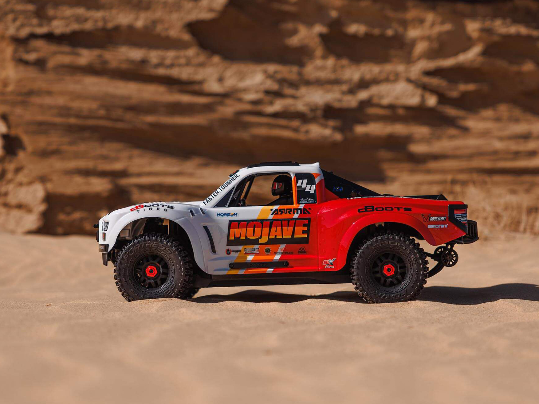 Arrma 1/8 MOJAVE 4S 4X4 BLX DT (with Centre Diff) RTR White - Image 19