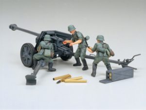 Tamiya 7.5cm Anti-Tank Gun with Crew (Pak40/L46)