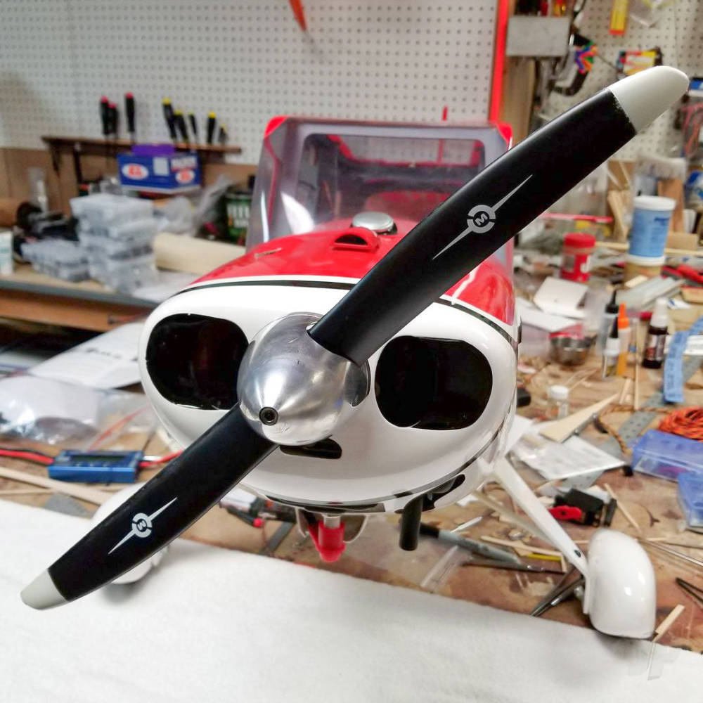 Master Airscrew 9x5 Scimitar Propeller - Image 7