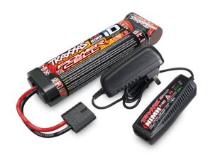 Traxxas Completer Pack with 1x 2A AC NiMH Charger & 1x NiMH 8.4V 3000mAh Flat iD Battery