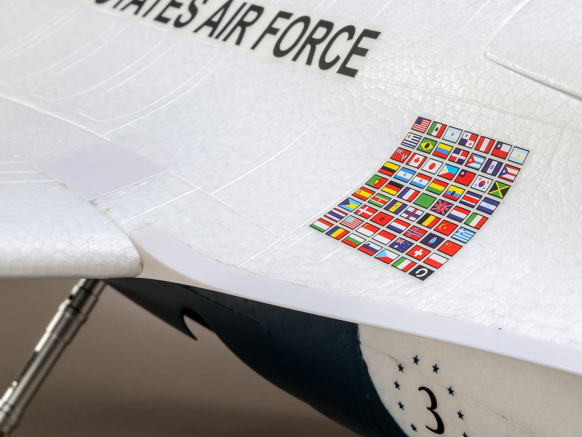 E-flite F-16 Thunderbirds 70mm EDF Jet BNF Basic with AS3X and SAFE - Image 11