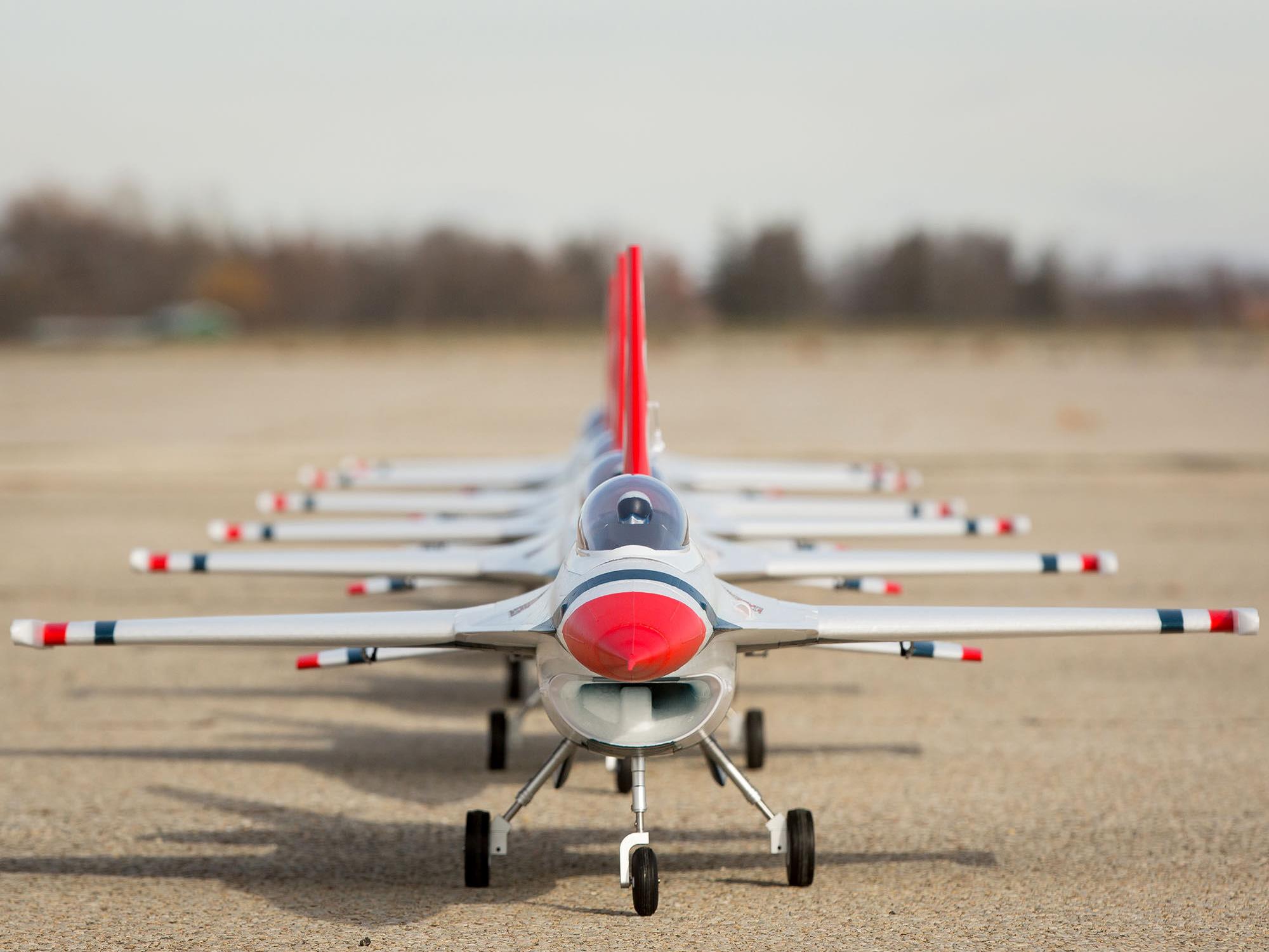 E-flite F-16 Thunderbirds 70mm EDF Jet BNF Basic with AS3X and SAFE - Image 18