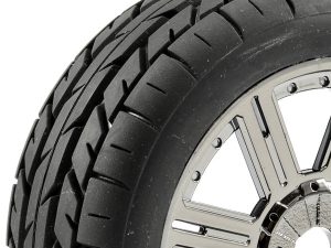 FASTRAX 1/8 EAGLE TREAD MOUNTED ON 8-SPOKE BLACK CHROME (PR)