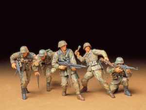 Tamiya GERMAN FRONT-LINE INFANTRYMEN