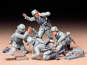 Tamiya GERMAN INFANTRY MORTAR TEAM