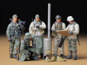 Tamiya German Soldiers at Field Briefing