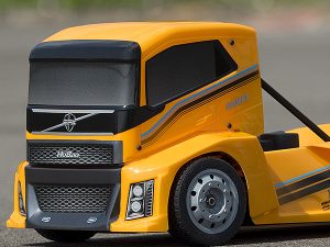 HOBAO HYPER EPX 1/10 CAB TRUCK ROLLER W/YELLOW BODY