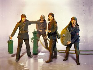 ICM WWII German Firemen 4 Figures