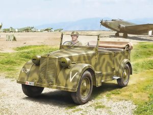 Italeri FIAT 508 CM “Coloniale” with crew