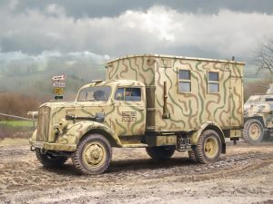 Italeri Sd.Kfz.305/22 Opel Blitz Radio Truck