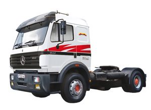 Italeri Mercedes-Benz SK 1844LS V8