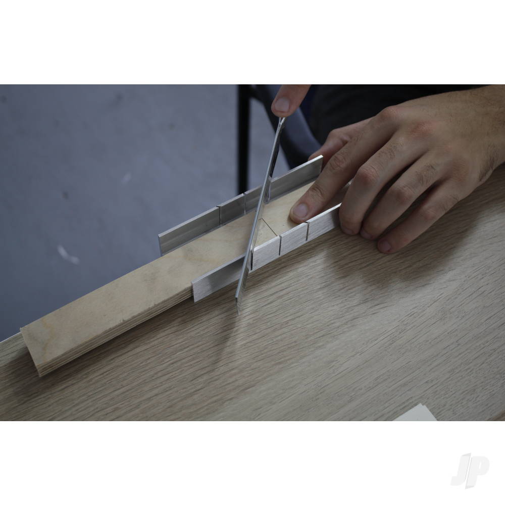 Excel Mitre Box Set (K5 Handle, #30490 Saw Blade) (Carded) - Image 9