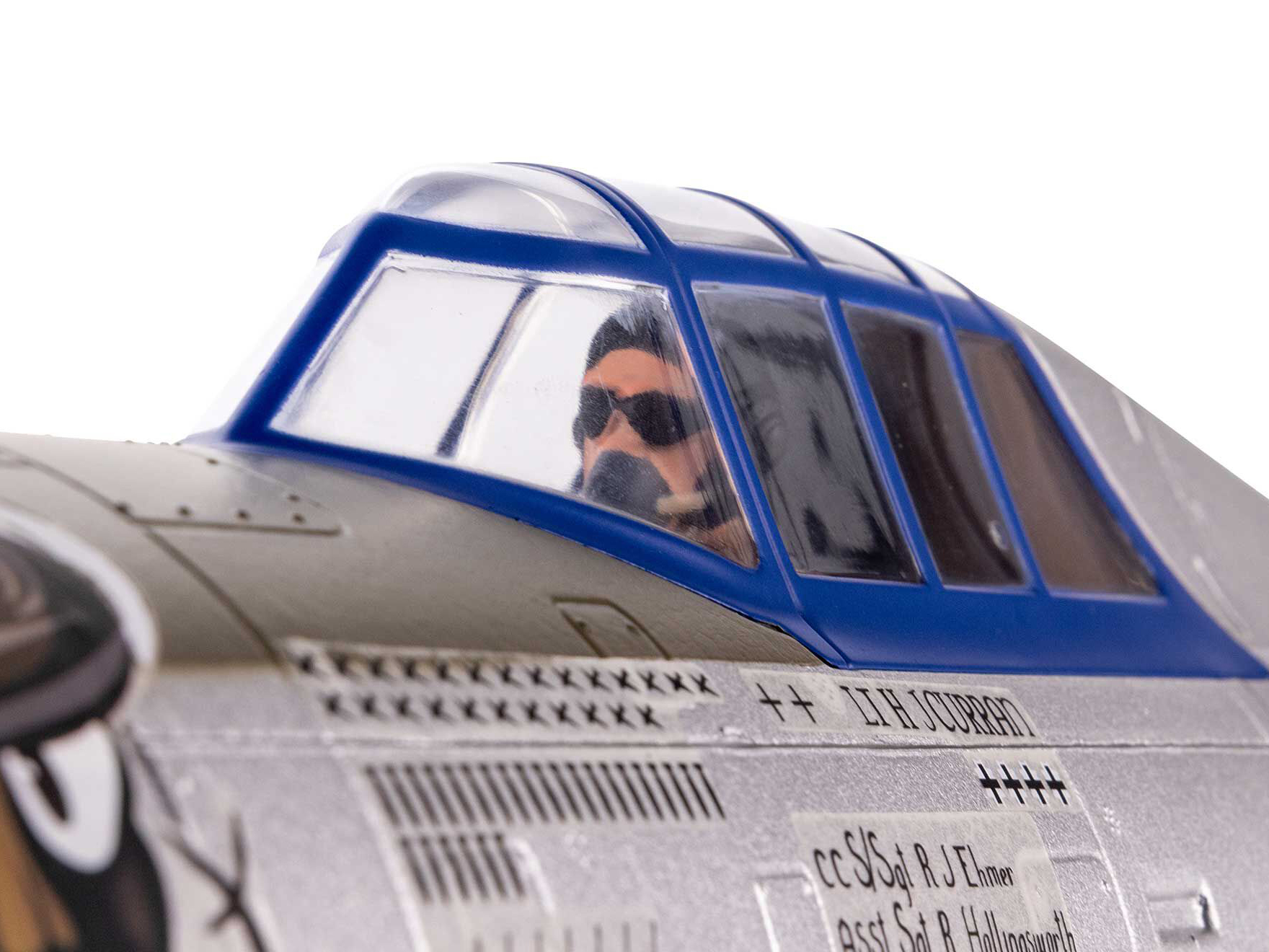 E-flite P-47 Razorback 1.2m BNF Basic with AS3X & SAFE Select - Image 13