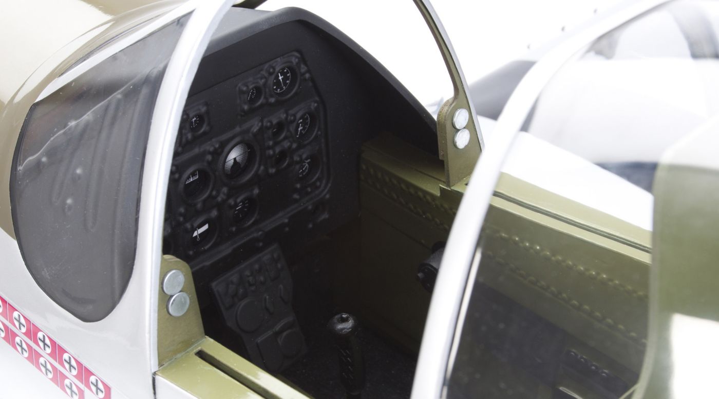 Hangar 9 P-51D Mustang 60cc ARF - Image 17