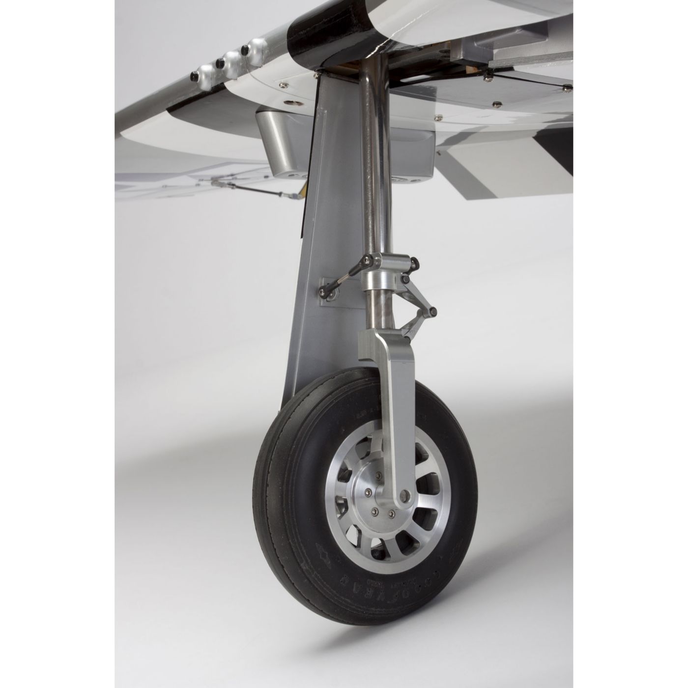 Hangar 9 P-51D Mustang 60cc ARF - Image 24