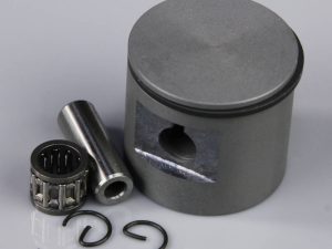 Stinger Engines Piston and Accessories including C-Clips / Rings / Gudgeon Bearing and Pin / Spacers (fits 15cc RE)