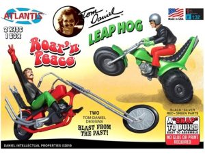 Atlantis Models Roar'n Peace Leap Hog Snaps 2 Pack Tom Daniel (4 colours)