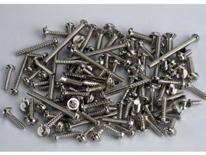 Traxxas Screw Set for Sledgehammer (assorted machine and self-tapping screws, no nuts)