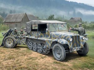 Italeri SD KFZ 10 Demag with LE IG18 & Crew