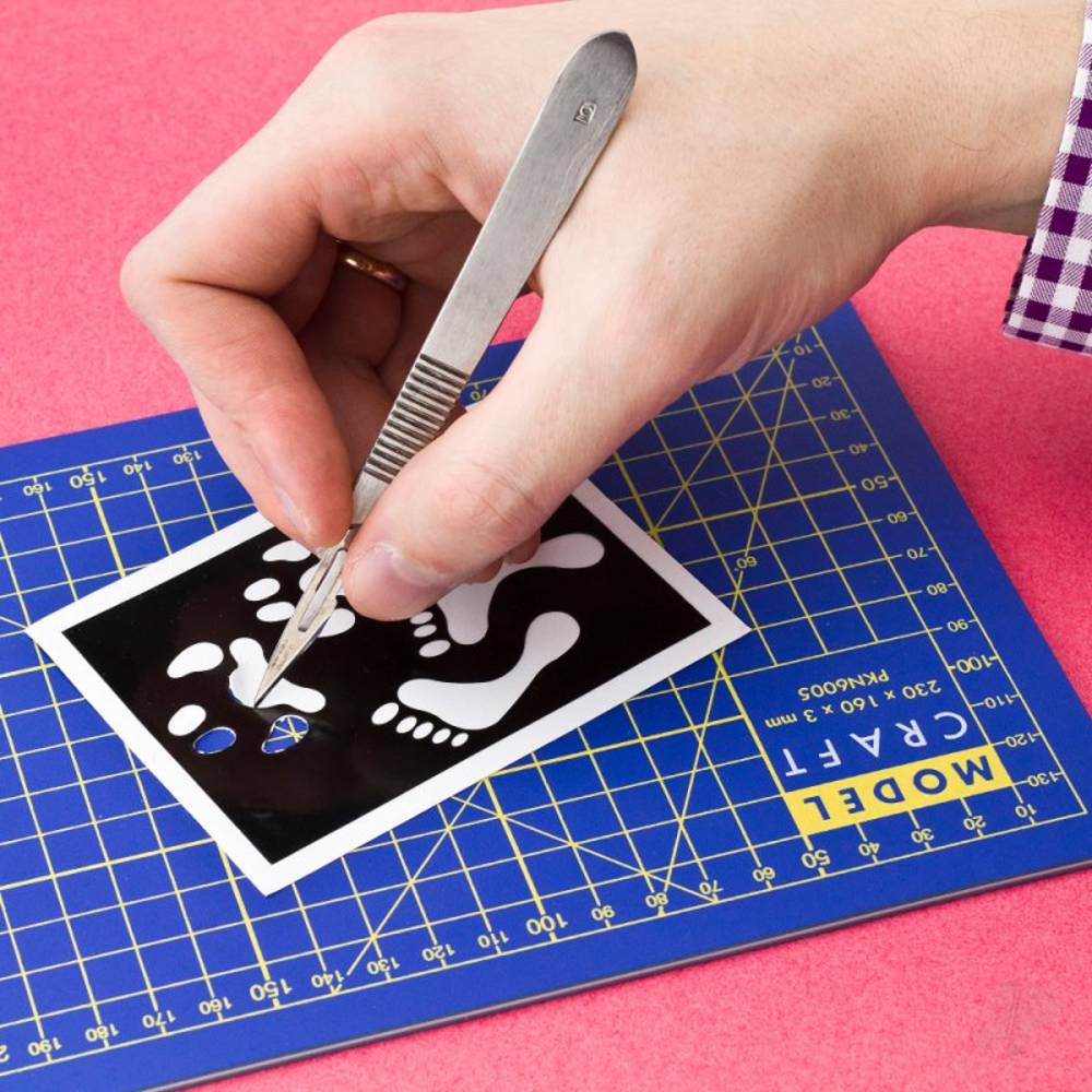 Modelcraft Stainless Steel Scalpel HDl No.3 + 11 Blade (Pkn1214/3/11) - Image 2