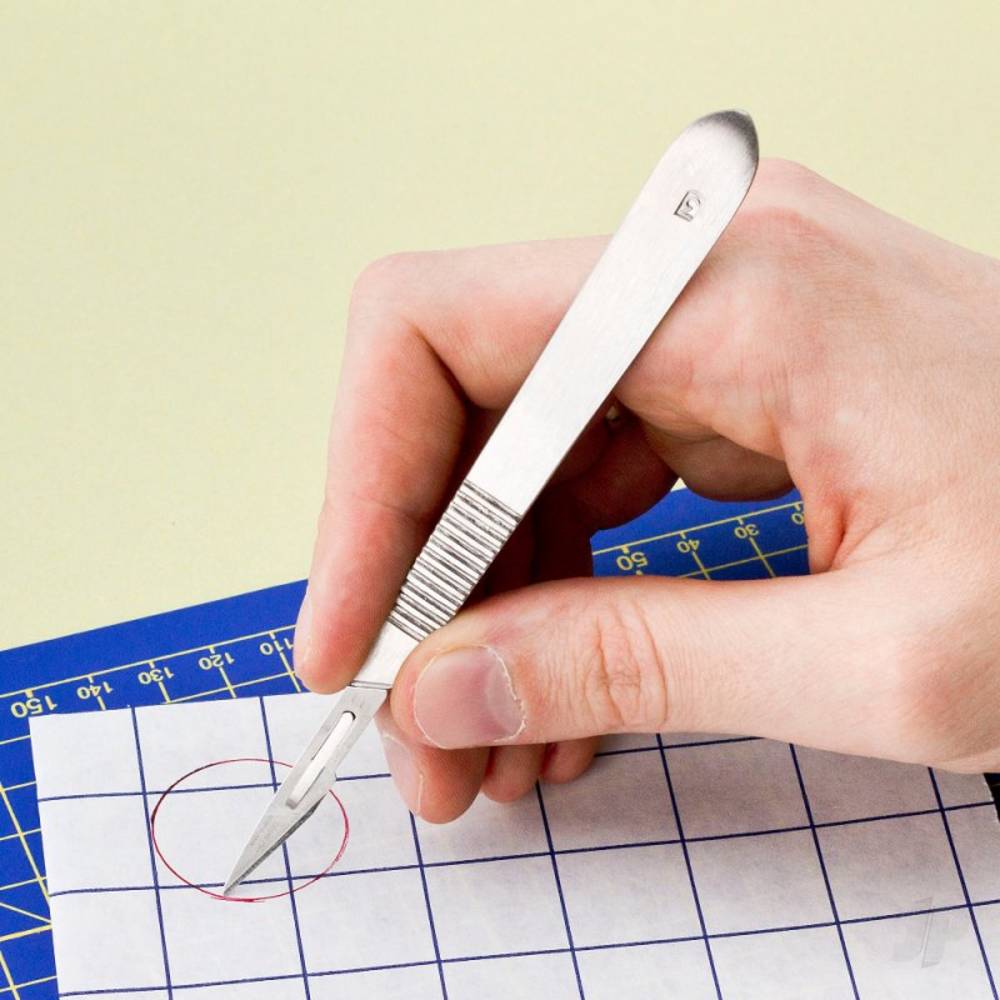 Modelcraft Stainless Steel Scalpel HDl No.3 + 11 Blade (Pkn1214/3/11) - Image 4