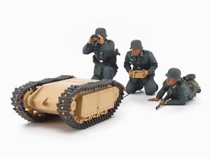 Tamiya GERMAN ASSAULT PIONEER TEAM W/ GOLIATH SET