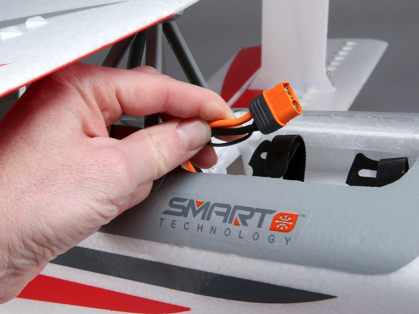 E-flite Ultimate 3D 950mm SMART BNF Basic w/AS3X & SAFE - Image 14