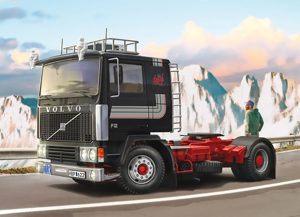 Italeri Volvo F-12 Intercooler (Low Roof) with accessories 