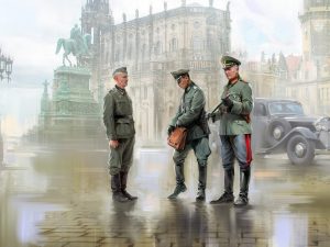 ICM WWII German Staff Personnel 3 Figures