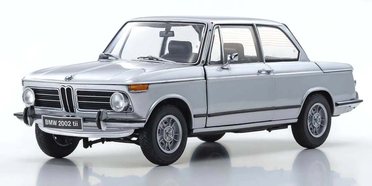 KYOSHO DIE CAST Kyosho 1:18 BMW 2002 Tii 1972 Silver