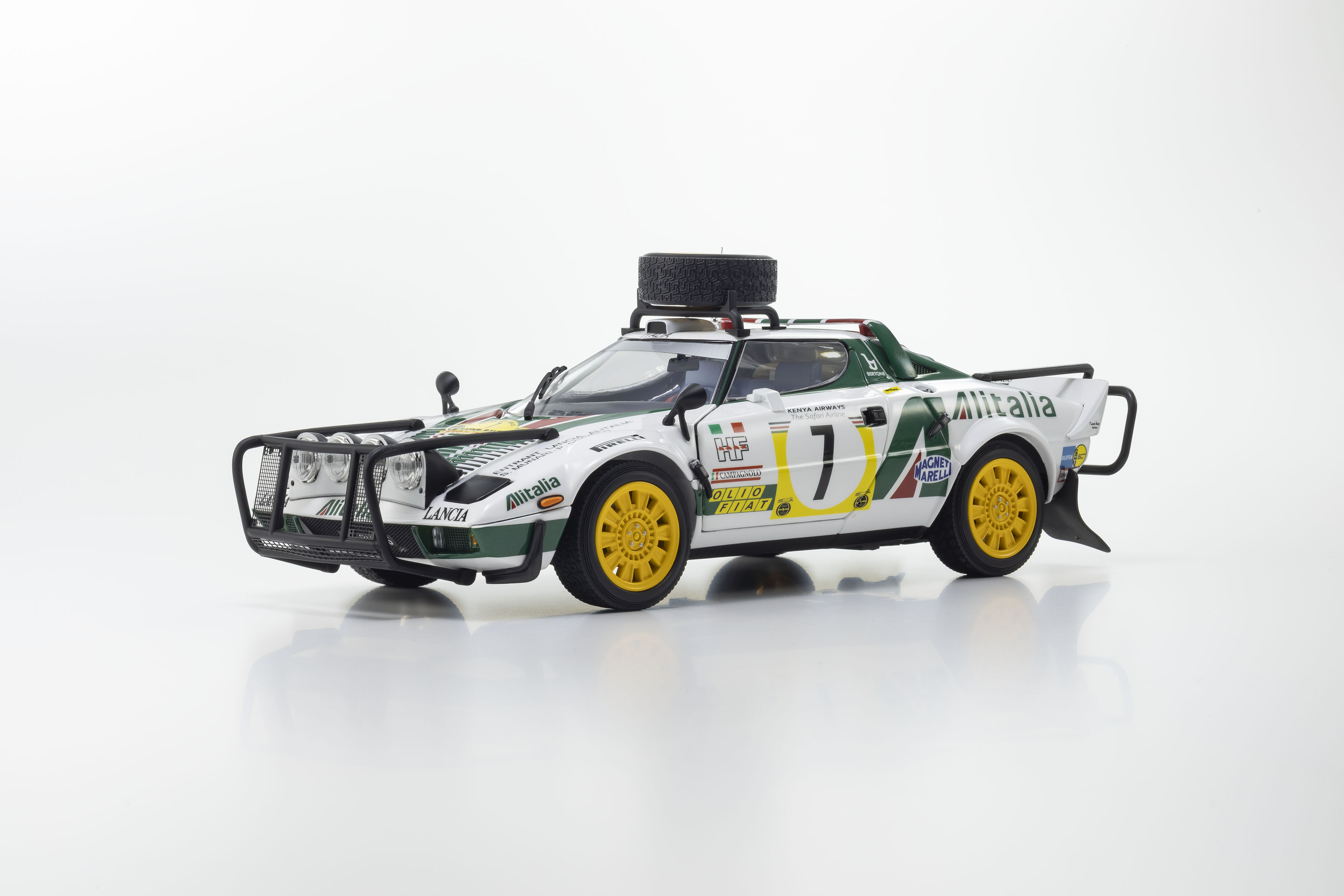 KYOSHO DIE CAST Kyosho 1:18 Lancia Stratos HF S.Munari 3rd Safari Rally 1977 Nr.7
