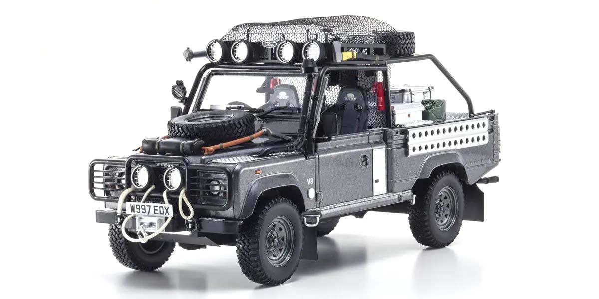 KYOSHO DIE CAST Kyosho 1:18 Resin Land Rover Defender 2001 Tomb Raider Edition